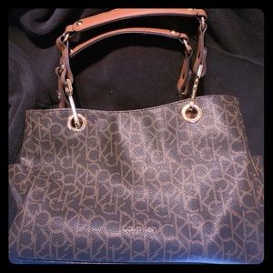 Calvin Klein Signarure Satchel